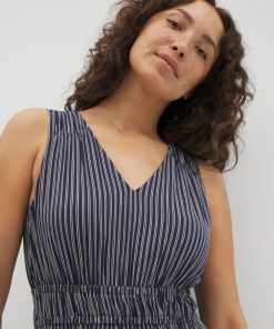 Watershedgoods.shop8a886458ff 3