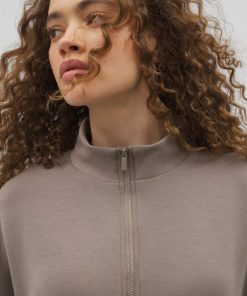 Watershedgoods.shopeb4fa7738b 4